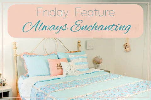 
      An infographic advertising feminine blue zipper bedding.
    